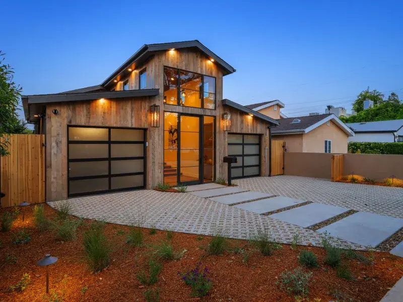 Garage Door Repair project by StAlbertGaragedoors.ca in St. Albert, AB