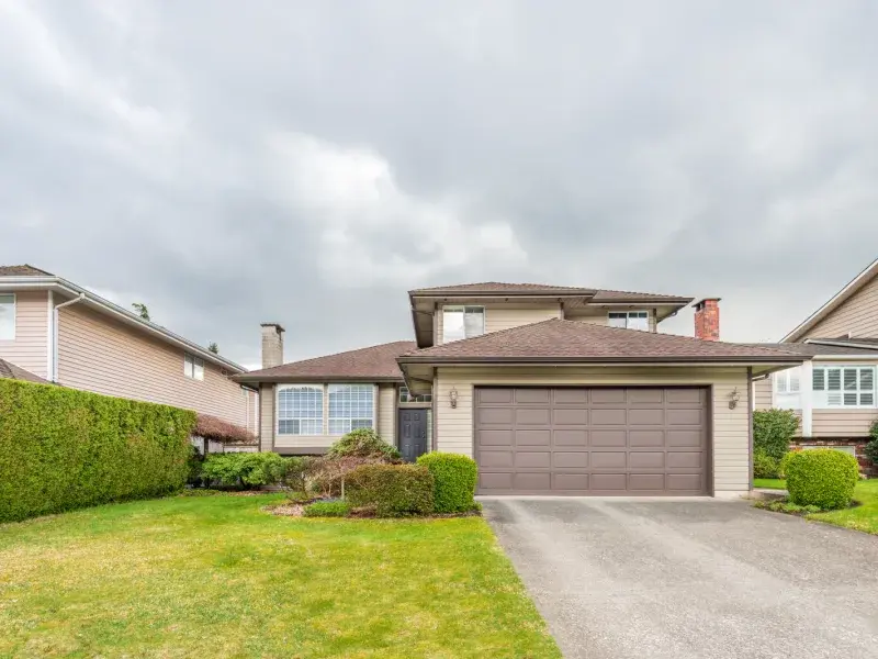 Garage Door Repair project by StAlbertGaragedoors.ca in St. Albert, AB